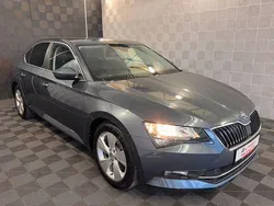 Quarzgrau metallic Gebraucht 2015 Skoda Superb Ambition Limousine | 10.440 € (Guter Preis)