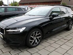 Schwarz Gebraucht 2020 Volvo V60 Momentum Kombi | 17.950 € (Fairer Preis)