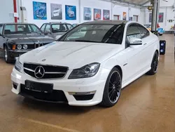 Weiß Gebraucht 2012 Mercedes C63 AMG AMG Coupé | 55.500 € (Etwas zu teuer)