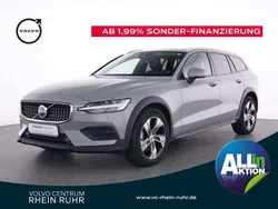 Grau Gebraucht 2023 Volvo V60 CC Plus Kombi | 38.980 € (Superpreis)
