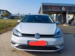 Silber Gebraucht 2018 VW Golf VII Comfortline Kombi | 14.500 € (Fairer Preis)
