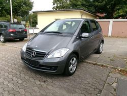 Grau Gebraucht 2010 Mercedes A160 Limousine | 5.450 € (Fairer Preis)