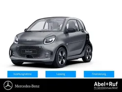 Grau Gebraucht 2024 Smart ForTwo Electric Drive Exclusive Coupé | 16.229 € (Fairer Preis)