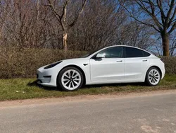 Weiß Gebraucht 2021 Tesla Model 3 Long Range Limousine | 29.500 € (Fairer Preis)