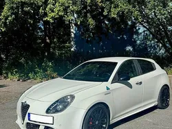 Weiß Gebraucht 2014 Alfa Romeo Giulietta Quadrifoglio Verde Kleinwagen | 12.000 € (Fairer Preis)