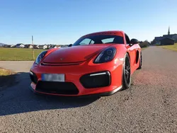 Weiß Gebraucht 2015 Porsche Cayman GT4 Coupé | 99.981 € (Teuer)