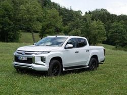 Weiß Gebraucht 2021 Mitsubishi L200 Abholung | 28.000 € (Guter Preis)