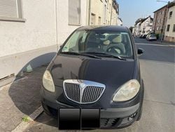 Schwarz Gebraucht 2005 Lancia Musa Van / Kleinbus | 1.000 € (Fairer Preis)