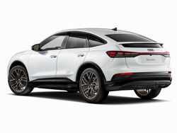 Weiß Gebraucht 2025 Audi Q4 Sportback e-tron Ambiente SUV | 49.980 €