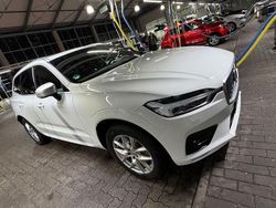 Weiß Gebraucht 2017 Volvo XC60 R-Design SUV | 24.490 € (Guter Preis)