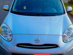 Silber Gebraucht 2011 Nissan Micra Kleinwagen | 3.000 €