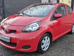 Rot Gebraucht 2009 Toyota Aygo Cool Kleinwagen | 2.990 € (Fairer Preis)