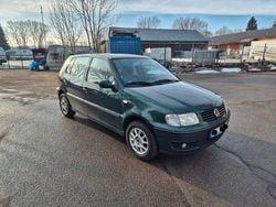 Grün Gebraucht 2000 VW Polo Basis Kombi | 950 € (Guter Preis)