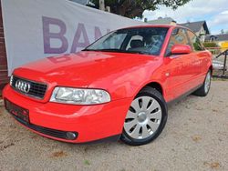 Rot Gebraucht 2000 Audi A4 S-Line Limousine | 9.250 €
