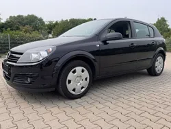 Schwarz Gebraucht 2005 Opel Astra Edition Limousine | 1.598 € (Fairer Preis)