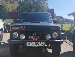 Grün Gebraucht 2015 Lada Taiga SUV | 7.000 € (Superpreis)