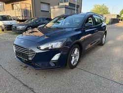 Blau Gebraucht 2020 Ford Focus Cool & Connect Limousine | 9.499 € (Superpreis)
