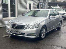 Silber Gebraucht 2012 Mercedes E200 Limousine | 16.990 € (Fairer Preis)
