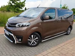 Braun Gebraucht 2020 Toyota Proace Executive Van | 41.490 € (Teuer)