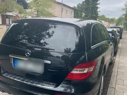 Schwarz Gebraucht 2011 Mercedes R350 Van / Kleinbus | 9.800 € (Fairer Preis)