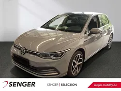 Grau Gebraucht 2020 VW Golf VIII Style Limousine | 23.750 € (Fairer Preis)