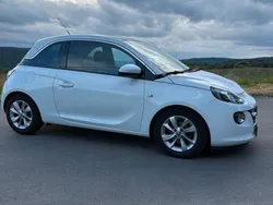 Weiß Gebraucht 2014 Opel Adam Kleinwagen | 5.800 € (Etwas zu teuer)