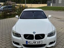 Weiß Gebraucht 2010 BMW 335 Cabriolet M Performance Cabrio | 21.950 €