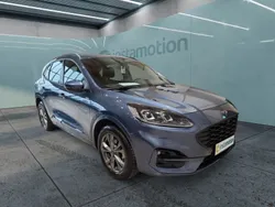 Blau Gebraucht 2023 Ford Kuga ST-Line SUV | 31.300 € (Etwas zu teuer)