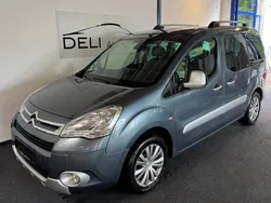 Grau Gebraucht 2011 Citroën Berlingo SELECTION Van / Kleinbus | 2.990 € (Superpreis)