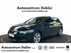 Uranograu Gebraucht 2022 VW Golf VIII Style Limousine | 25.240 € (Fairer Preis)