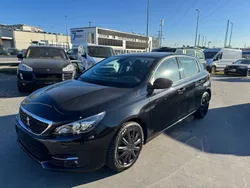 Schwarz Gebraucht 2021 Peugeot 308 Active Limousine | 14.900 €