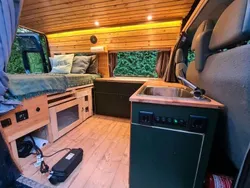 Blau Gebraucht 2009 Ford Transit Van / Kleinbus | 11.000 €