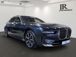 Grau Gebraucht 2023 BMW i7 Performance Limousine | 95.590 € (Guter Preis)