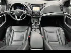 Grau Gebraucht 2012 Hyundai i40 Limousine | 14.299 €