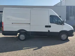 Weiß Gebraucht 2013 Iveco Daily Van / Kleinbus | 8.450 €
