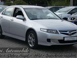 Silber Gebraucht 2006 Honda Accord Comfort Limousine | 3.950 € (Fairer Preis)