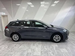 Grau Gebraucht 2020 Hyundai i30 Kombi | 13.450 € (Fairer Preis)