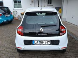 Weiß Gebraucht 2017 Renault Twingo Life Kleinwagen | 4.800 € (Guter Preis)