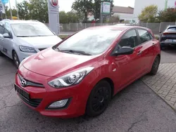 Rot Gebraucht 2014 Hyundai i30 Classic Limousine | 8.990 € (Fairer Preis)