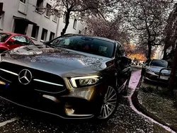 Grau Gebraucht 2021 Mercedes A250 Limousine | 27.999 € (Etwas zu teuer)