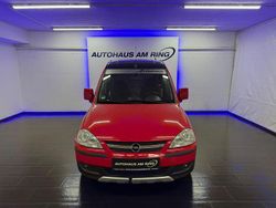 Rot Gebraucht 2009 Opel Combo Edition Van / Kleinbus | 6.999 €