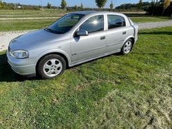 Silber Gebraucht 2000 Opel Astra Edition Limousine | 1.100 € (Guter Preis)