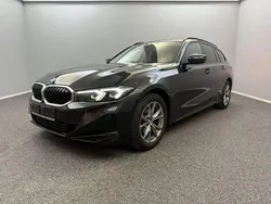 Schwarz Gebraucht 2023 BMW 320 Shadowline Kombi | 29.499 € (Superpreis)