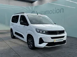Weiß Gebraucht 2024 Opel Combo Van / Kleinbus | 32.890 €