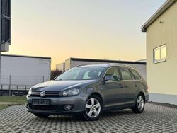 Platinum grey metallic Gebraucht 2010 VW Golf Exclusive Kombi | 8.999 € (Teuer)