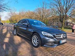 Grau Gebraucht 2014 Mercedes C200 Limousine | 17.900 €