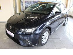 Blau Gebraucht 2023 Seat Ibiza Style Limousine | 15.777 € (Fairer Preis)