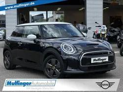 Schwarz Gebraucht 2022 Mini Cooper SE Essential Kleinwagen | 15.900 € (Guter Preis)
