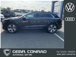 Mythosschwarz metallic Gebraucht 2019 Audi e-tron Sport SUV | 32.789 € (Teuer)