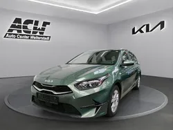 Grün Gebraucht 2024 Kia Ceed Sportswagon Vision Kombi | 22.870 € (Superpreis)